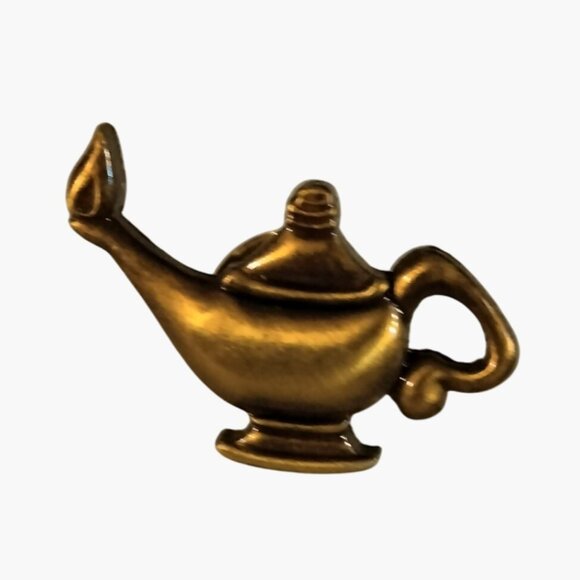 Nightingale Lamp Pinback Nurse Medical Gold Tone Lapel Pin - Picture 1 of 3